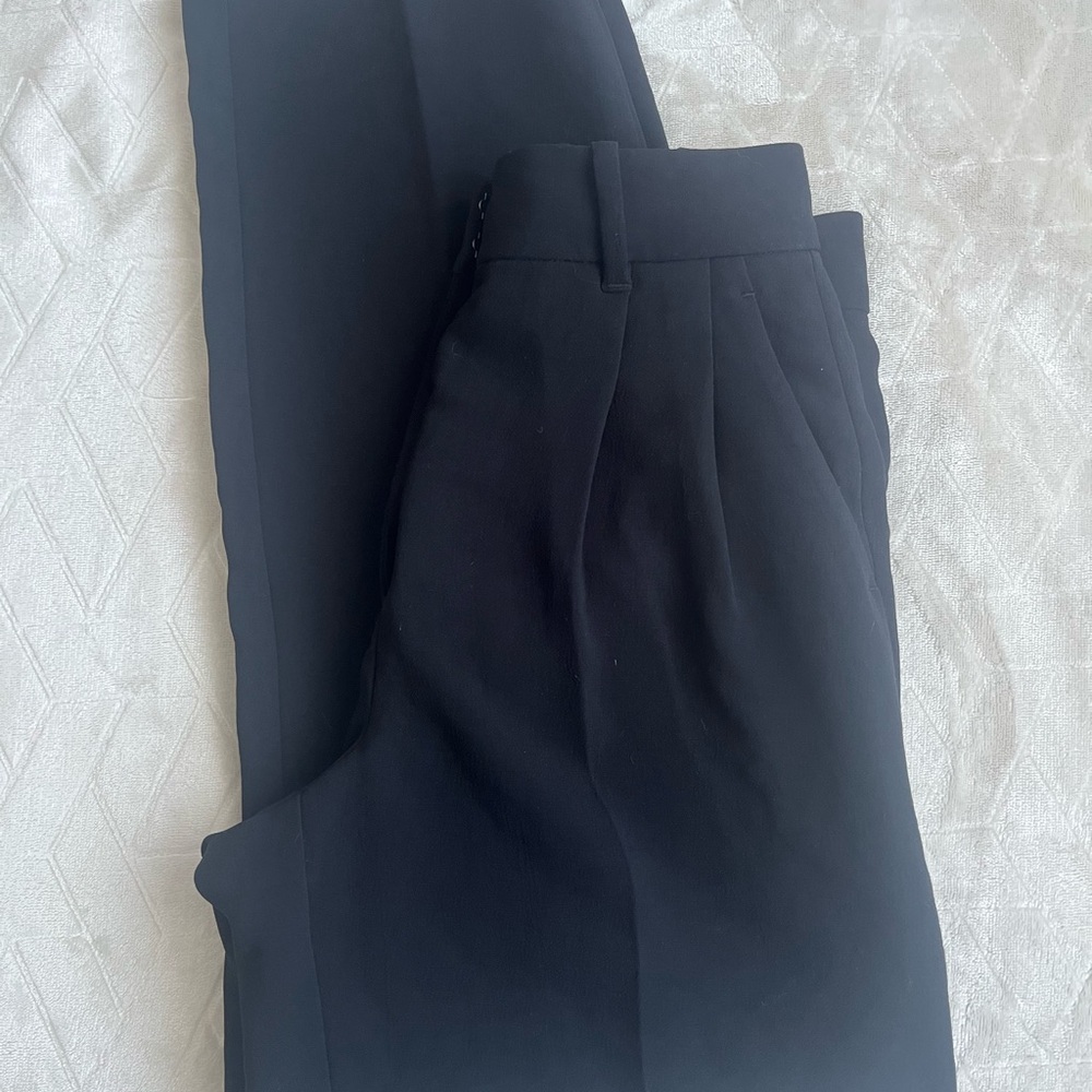 Wilfred Classic Dark Night Navy Women's Pants The Effortless Pant - Short